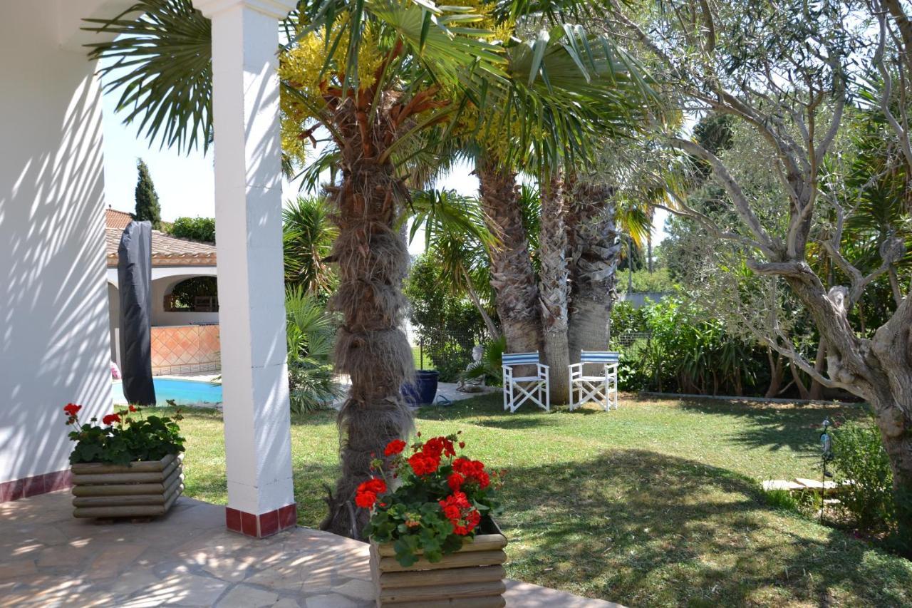 Maison Les Agapanthes Villeneuve-les-Beziers Exterior photo